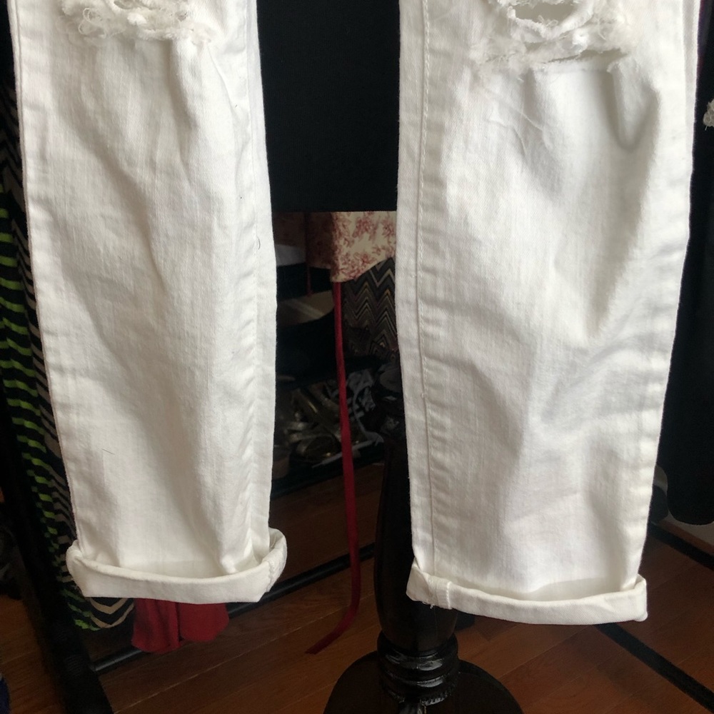 Cropped Ripped White Jeans! - Picture 5 of 7